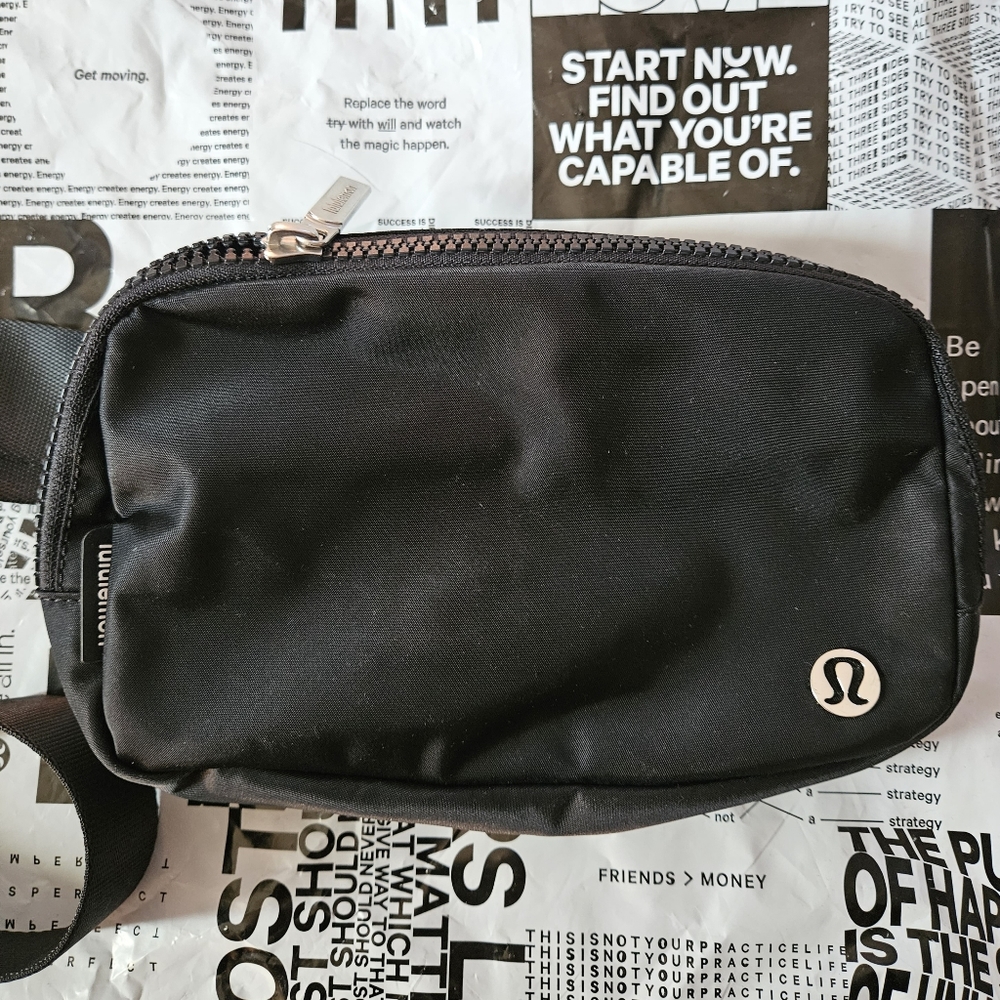 Lululemon Black Everywhere Belt Bag